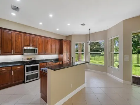 1929 Grey Falcon Circle SW Vero Beach FL 32962