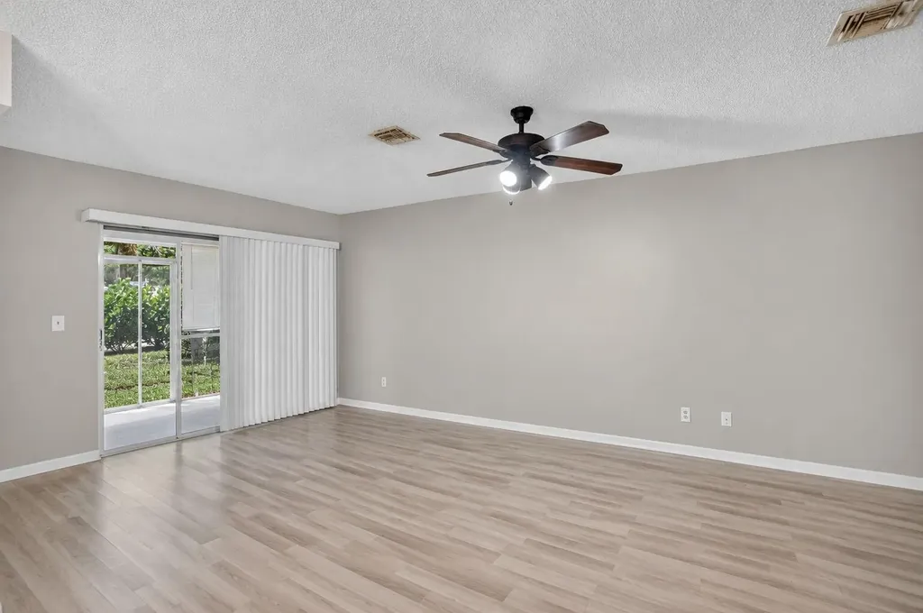 5314 Sapphire Valley Boca Raton FL 33486