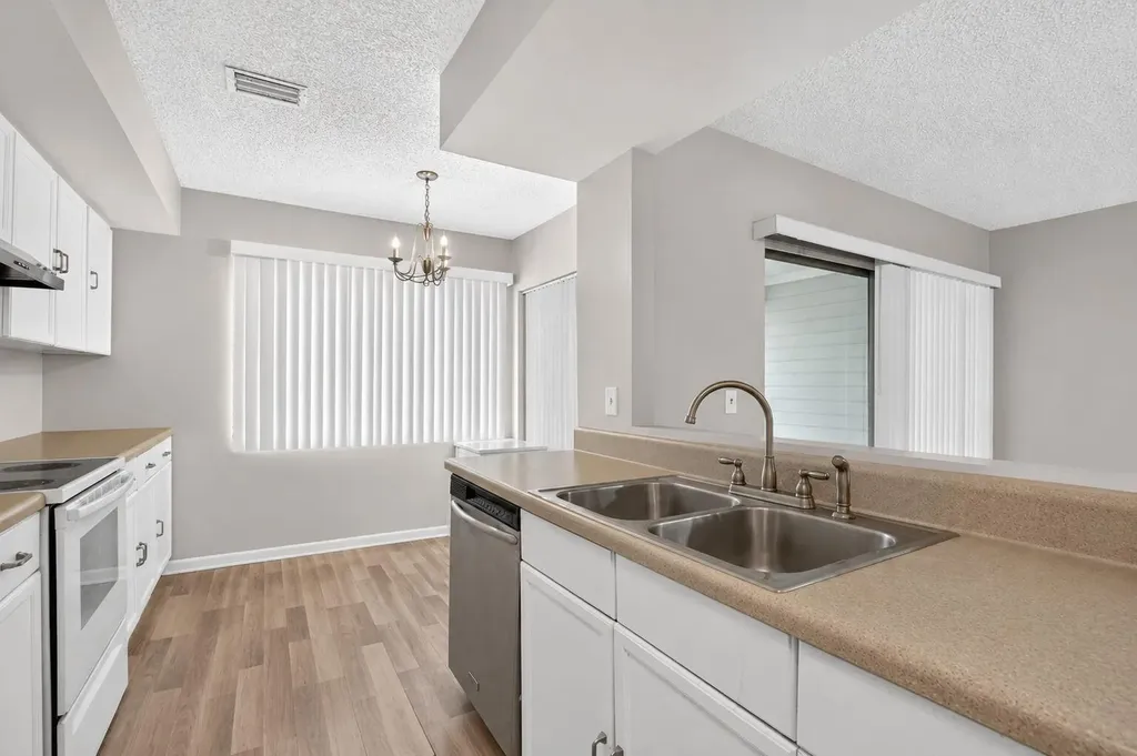 5314 Sapphire Valley Boca Raton FL 33486