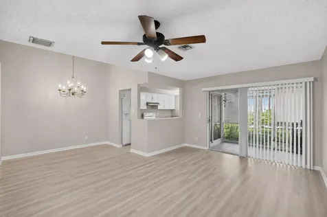5314 Sapphire Valley Boca Raton FL 33486