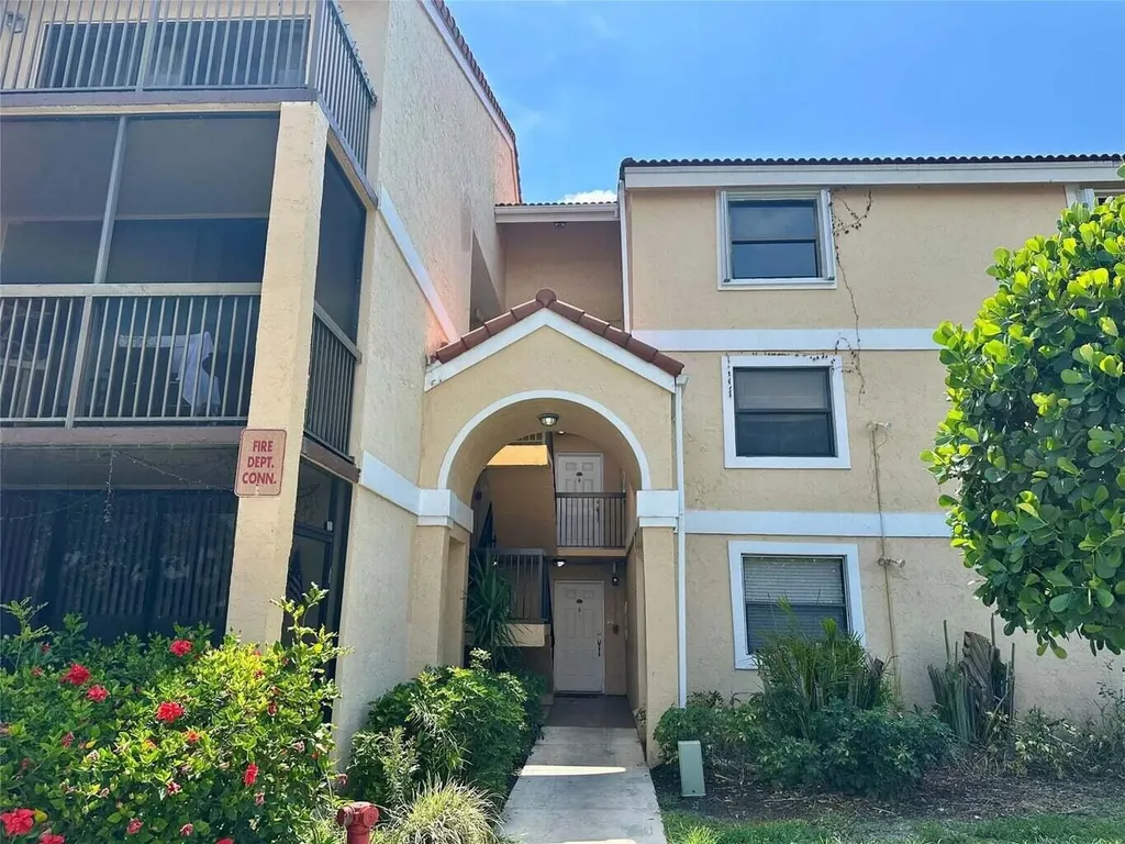 5701 Riverside Drive Coral Springs FL 33067