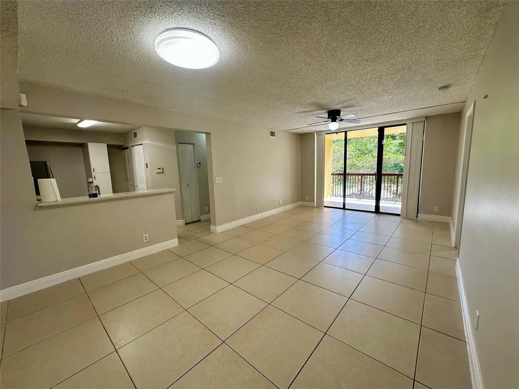 5701 Riverside Drive Coral Springs FL 33067