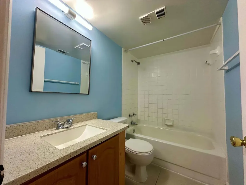 5701 Riverside Drive Coral Springs FL 33067