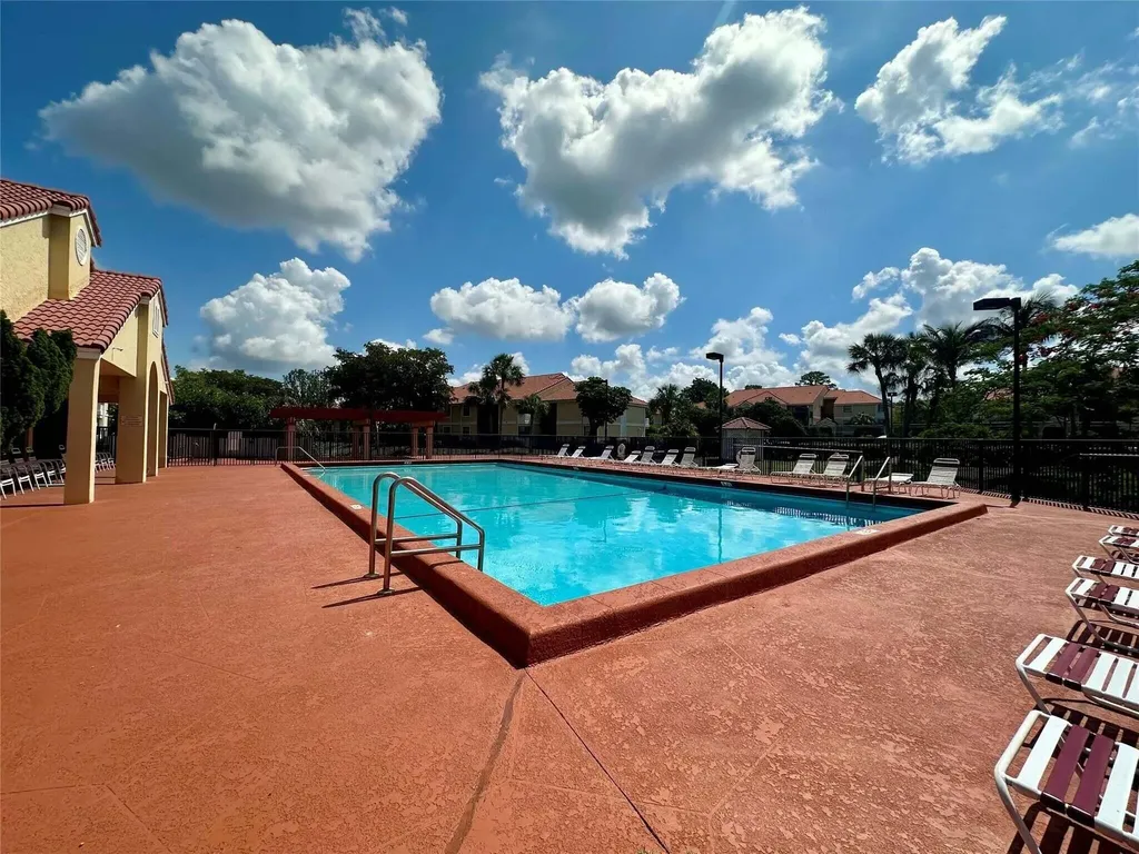 5701 Riverside Drive Coral Springs FL 33067