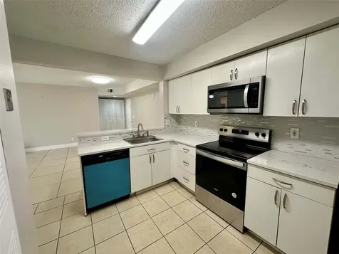5701 Riverside Drive Coral Springs FL 33067
