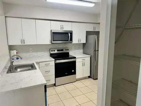 5701 Riverside Drive Coral Springs FL 33067