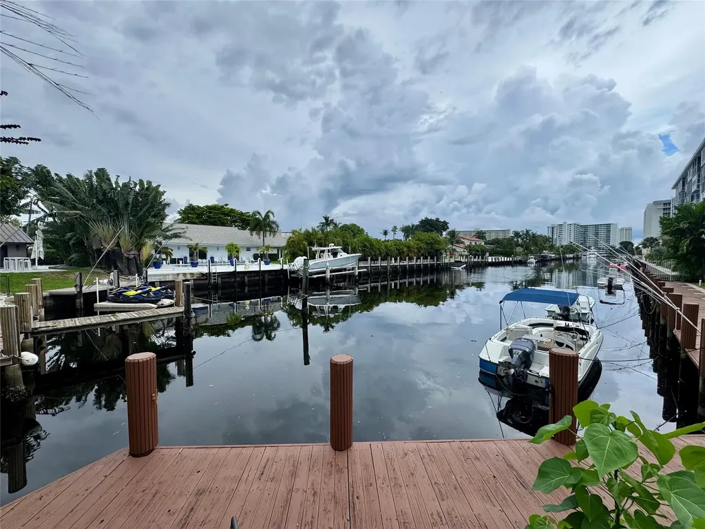 2801 NE 33rd Court Fort Lauderdale FL 33306