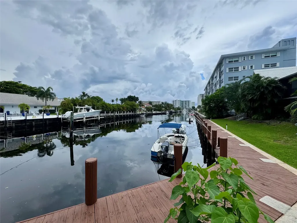 2801 NE 33rd Court Fort Lauderdale FL 33306