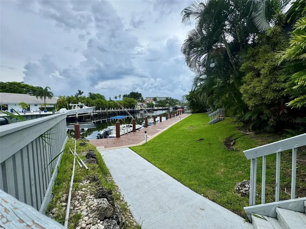 2801 NE 33rd Court Fort Lauderdale FL 33306