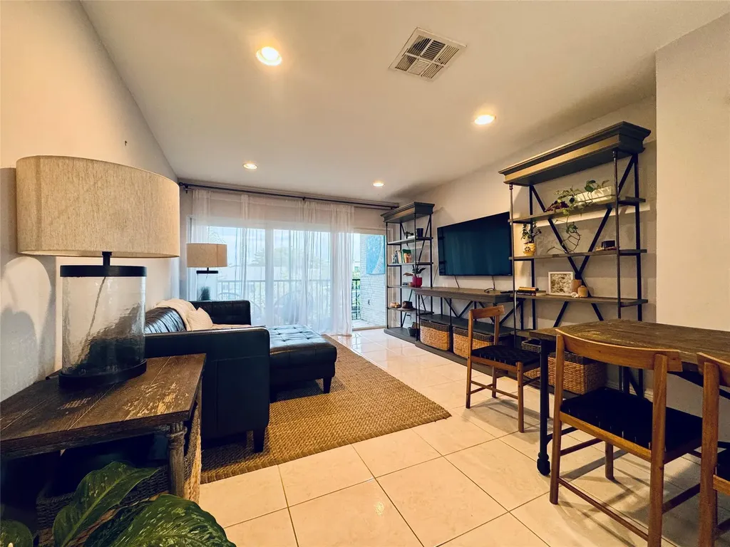 2801 NE 33rd Court Fort Lauderdale FL 33306