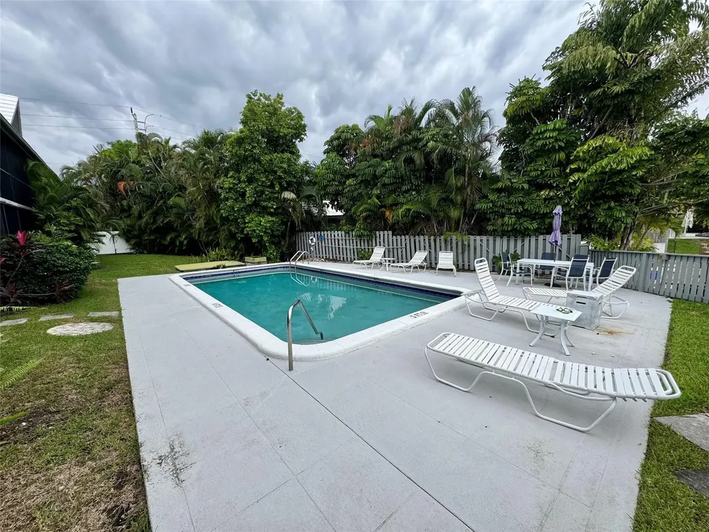 2801 NE 33rd Court Fort Lauderdale FL 33306