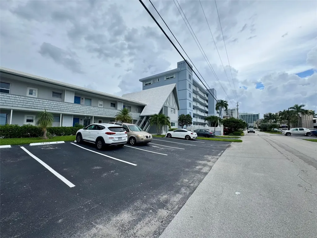 2801 NE 33rd Court Fort Lauderdale FL 33306