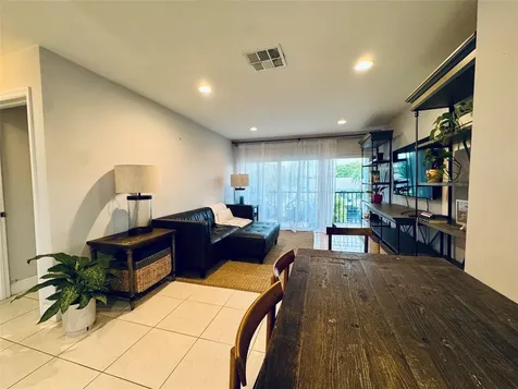 2801 NE 33rd Court Fort Lauderdale FL 33306