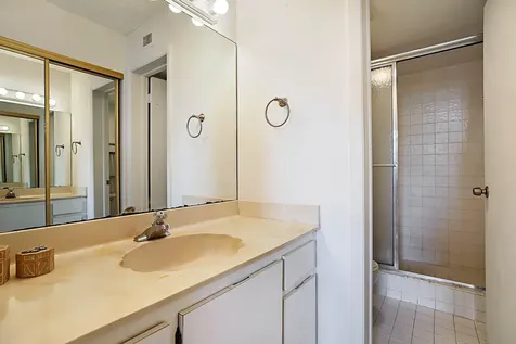 6475 W Oakland Park Boulevard Lauderhill FL 33313