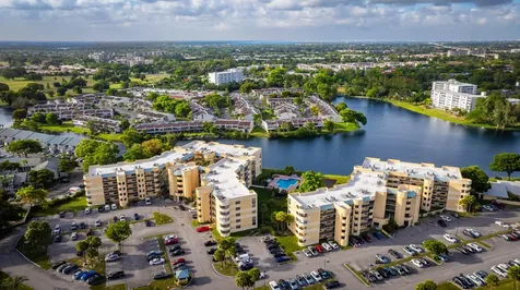 6475 W Oakland Park Boulevard Lauderhill FL 33313