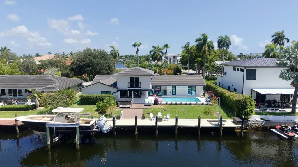 2380 SE 8th Street Pompano Beach FL 33062