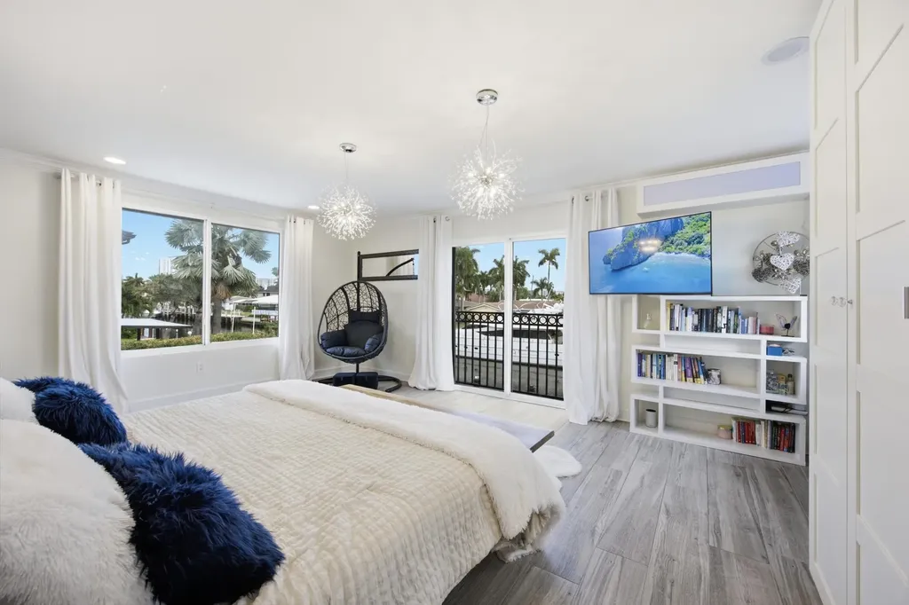 2380 SE 8th Street Pompano Beach FL 33062