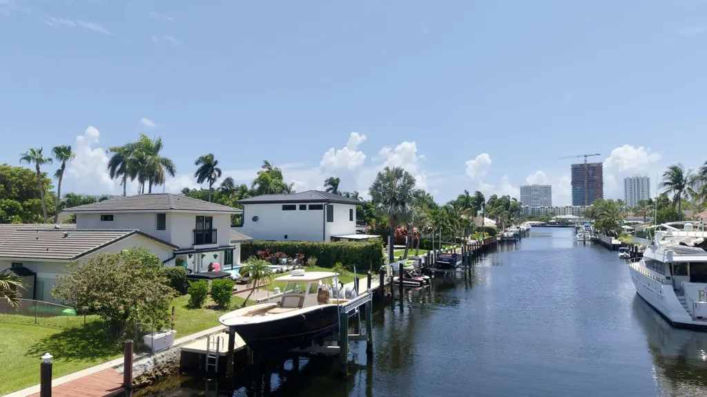 2380 SE 8th Street Pompano Beach FL 33062
