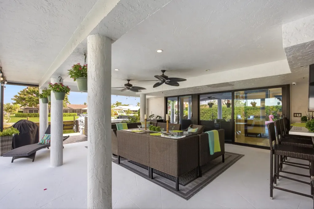 2380 SE 8th Street Pompano Beach FL 33062