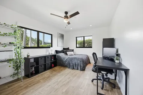 2380 SE 8th Street Pompano Beach FL 33062