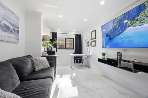 2380 SE 8th Street Pompano Beach FL 33062