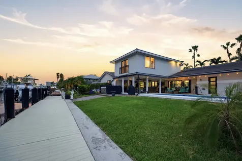 2380 SE 8th Street Pompano Beach FL 33062