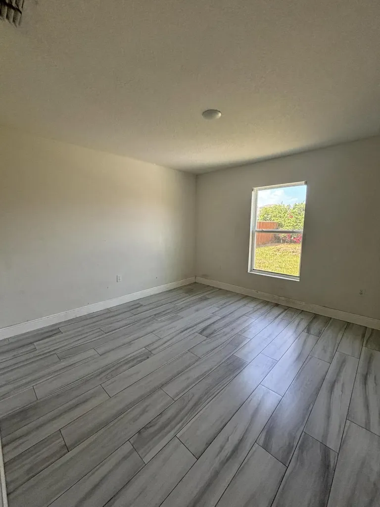 2231 SE Mariposa Avenue Port St Lucie FL 34952