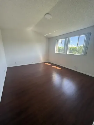 686 Lone Pine Lane Weston FL 33327