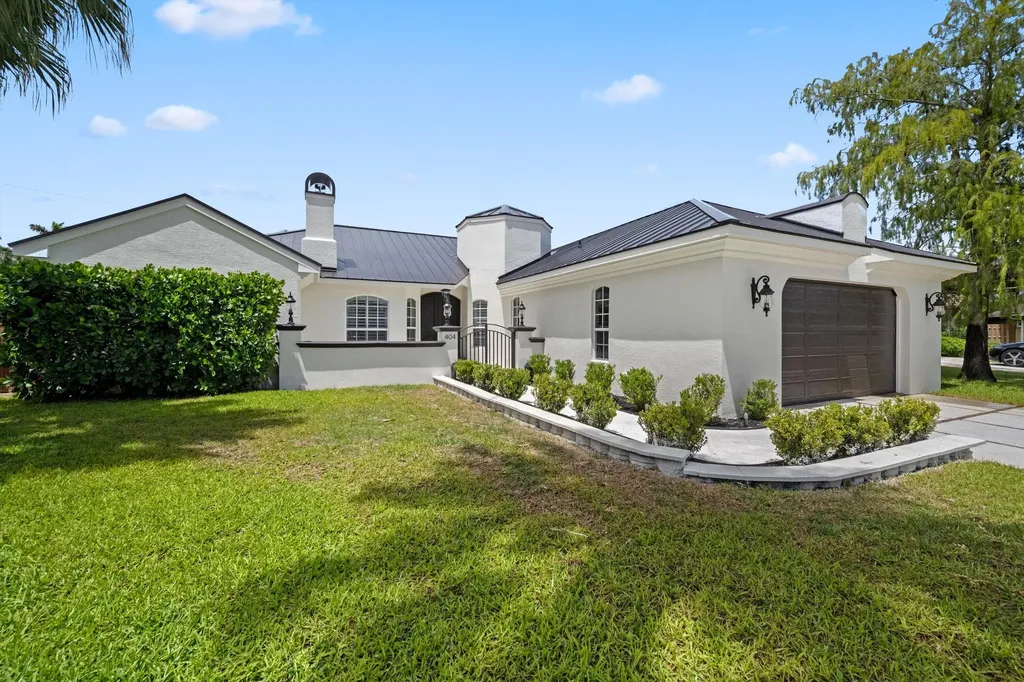 404 Indigo Avenue Wellington FL 33414
