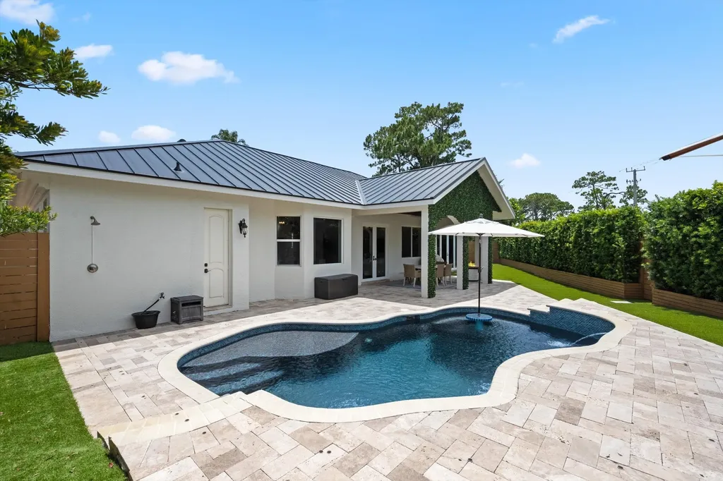 404 Indigo Avenue Wellington FL 33414