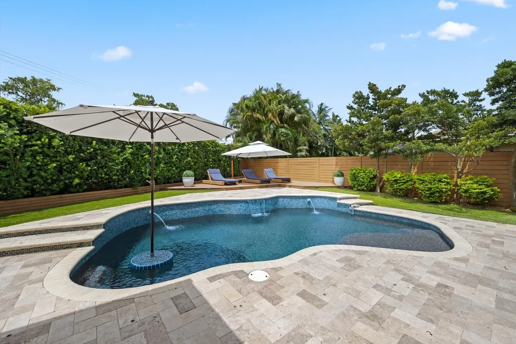 404 Indigo Avenue Wellington FL 33414