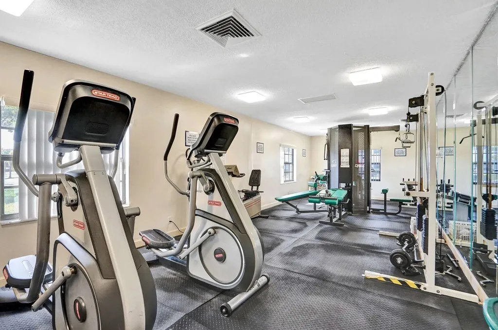 160 Cypress Club Drive Pompano Beach FL 33060