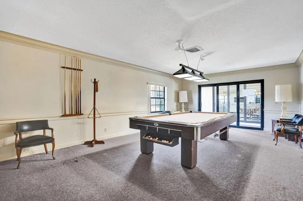 160 Cypress Club Drive Pompano Beach FL 33060