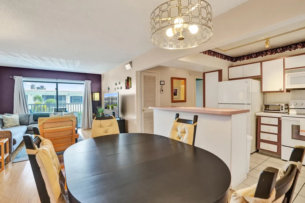 160 Cypress Club Drive Pompano Beach FL 33060