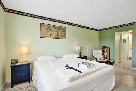 160 Cypress Club Drive Pompano Beach FL 33060