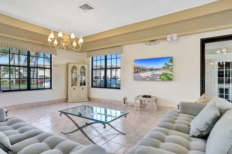 160 Cypress Club Drive Pompano Beach FL 33060