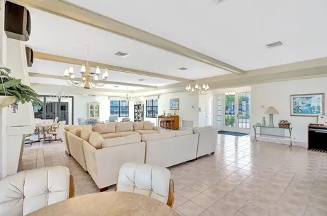 160 Cypress Club Drive Pompano Beach FL 33060