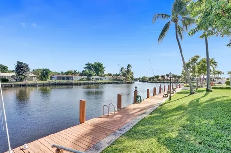 160 Cypress Club Drive Pompano Beach FL 33060
