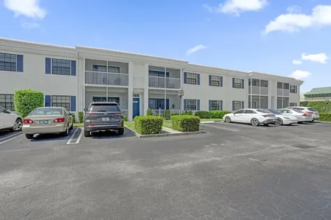 160 Cypress Club Drive Pompano Beach FL 33060