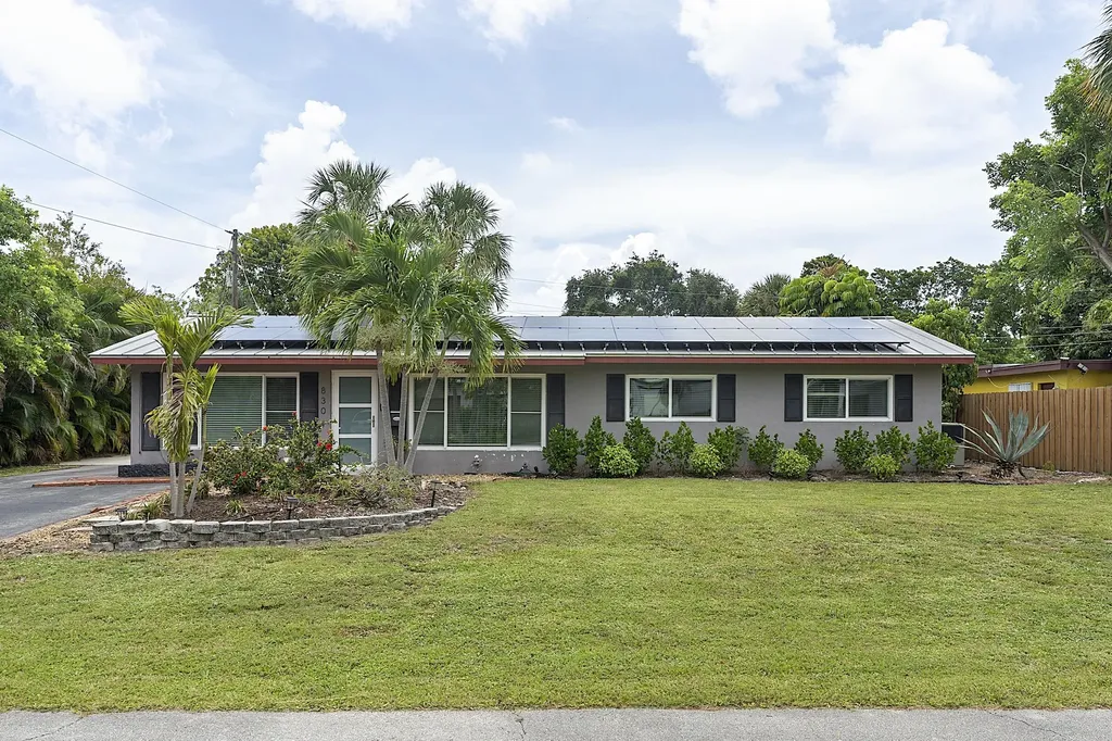 830 SW 1st Avenue Pompano Beach FL 33060
