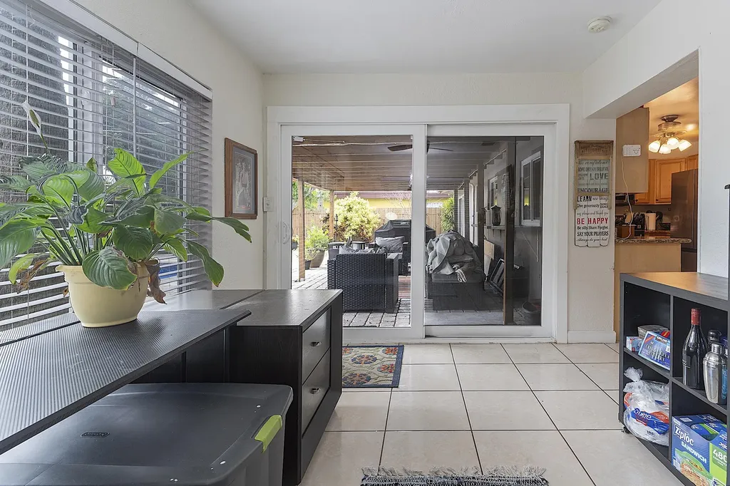 830 SW 1st Avenue Pompano Beach FL 33060