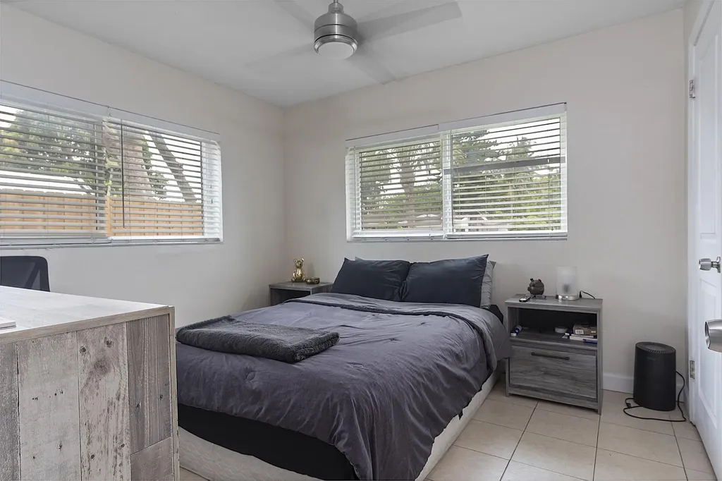 830 SW 1st Avenue Pompano Beach FL 33060