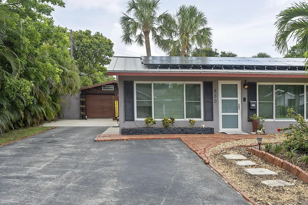 830 SW 1st Avenue Pompano Beach FL 33060