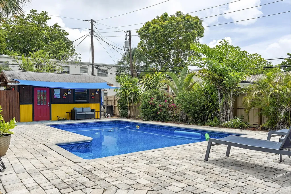 830 SW 1st Avenue Pompano Beach FL 33060