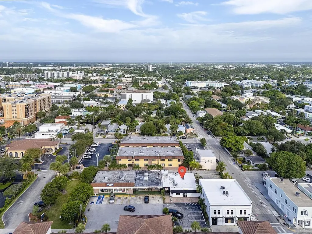 127 N Federal Highway Lake Worth Beach FL 33460