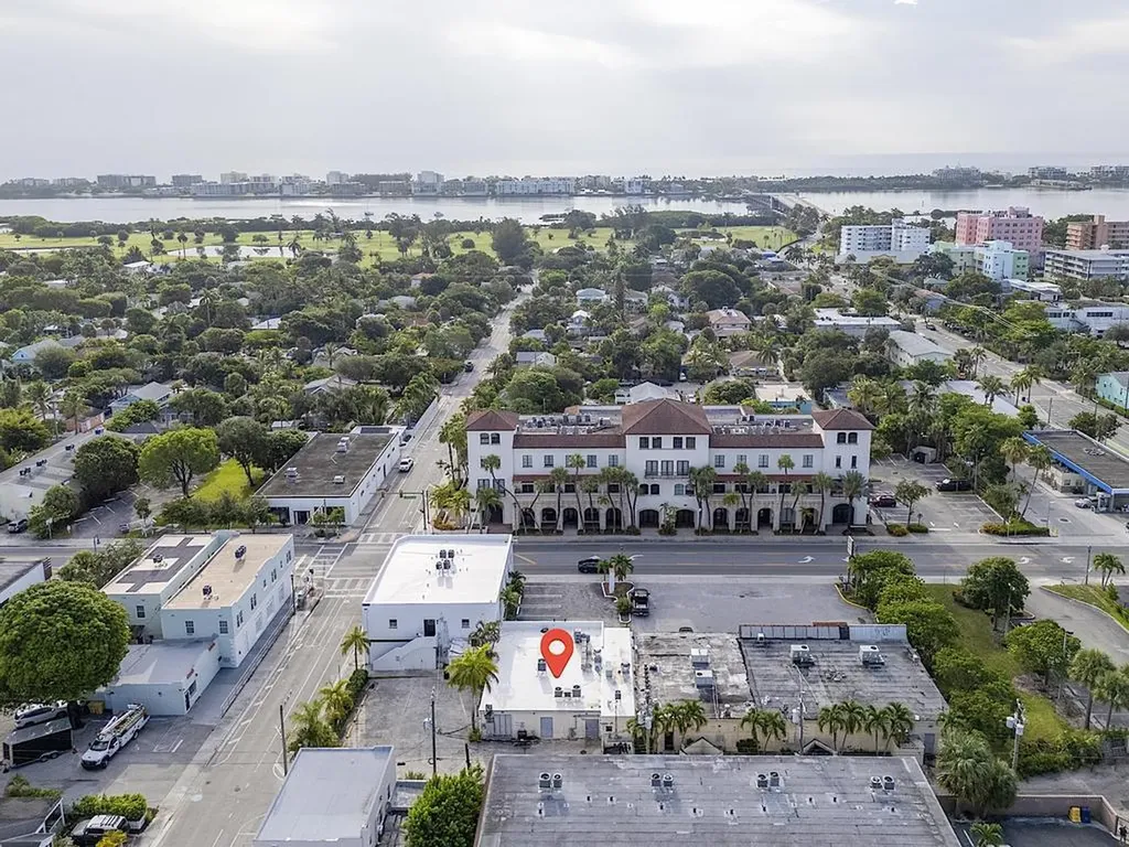 127 N Federal Highway Lake Worth Beach FL 33460