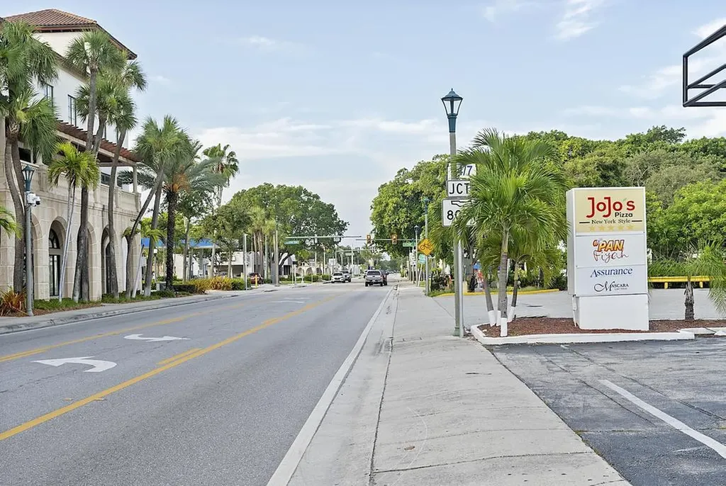 127 N Federal Highway Lake Worth Beach FL 33460