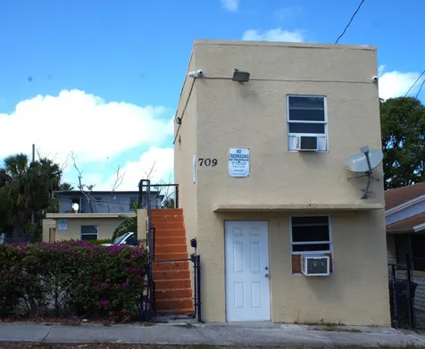 709 6th Street West Palm Beach FL 33401