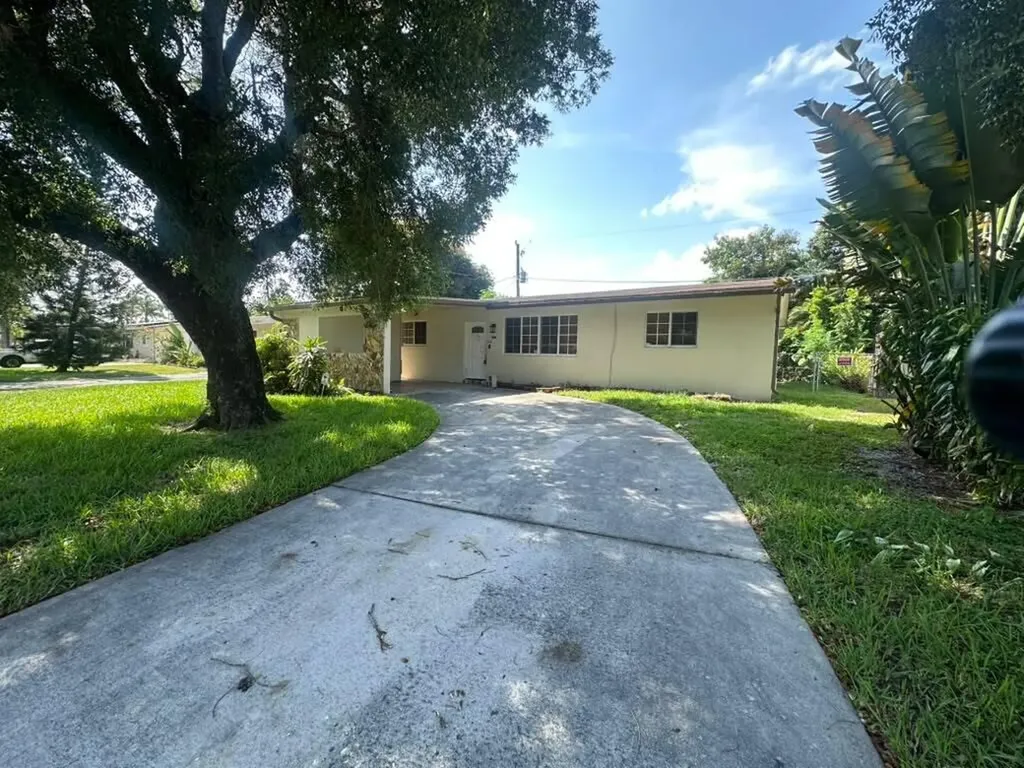 7231 Freedom Street Hollywood FL 33024
