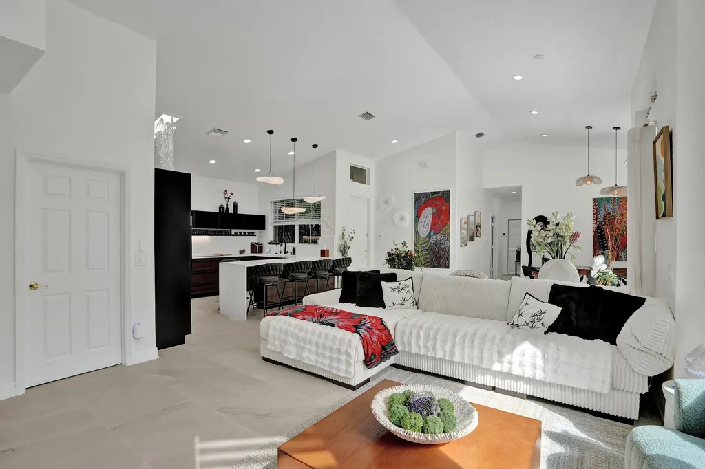 5860 NW 120th Avenue Coral Springs FL 33076